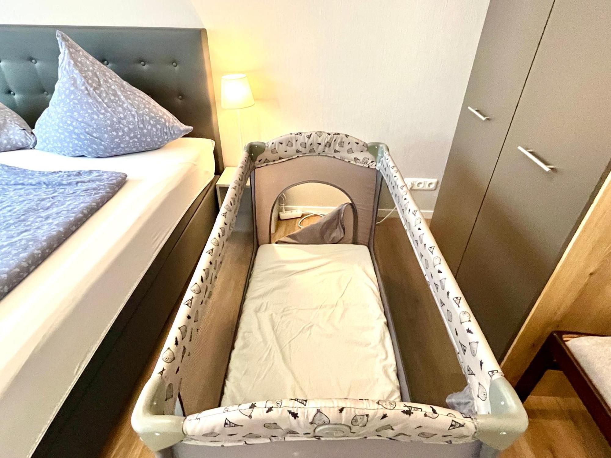 Ferienwohnung Moseltraum, 1-6 Pers, Mit 3 Schlafzimmer Und Panoramabalkon Müden 外观 照片