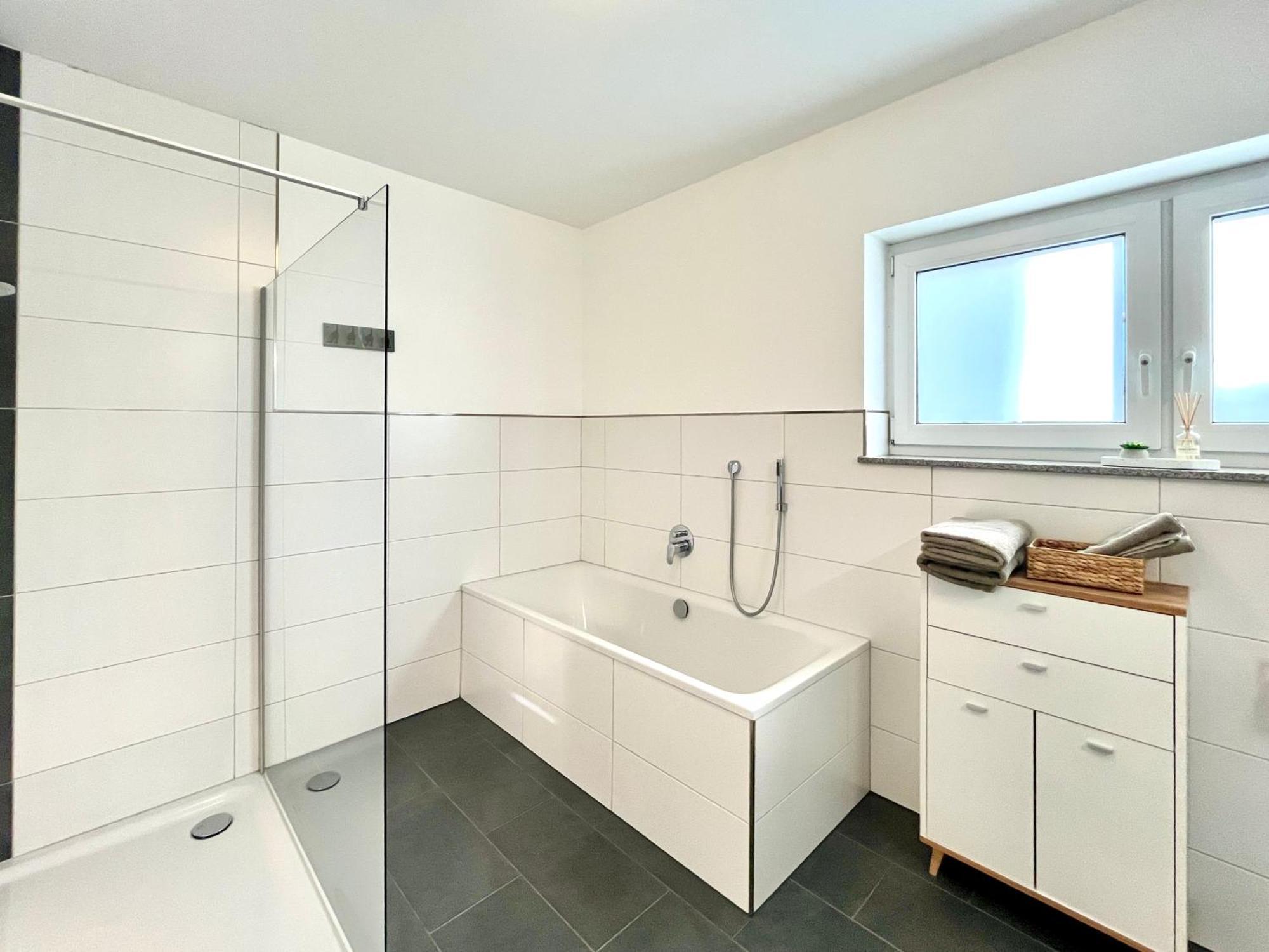 Ferienwohnung Moseltraum, 1-6 Pers, Mit 3 Schlafzimmer Und Panoramabalkon Müden 外观 照片
