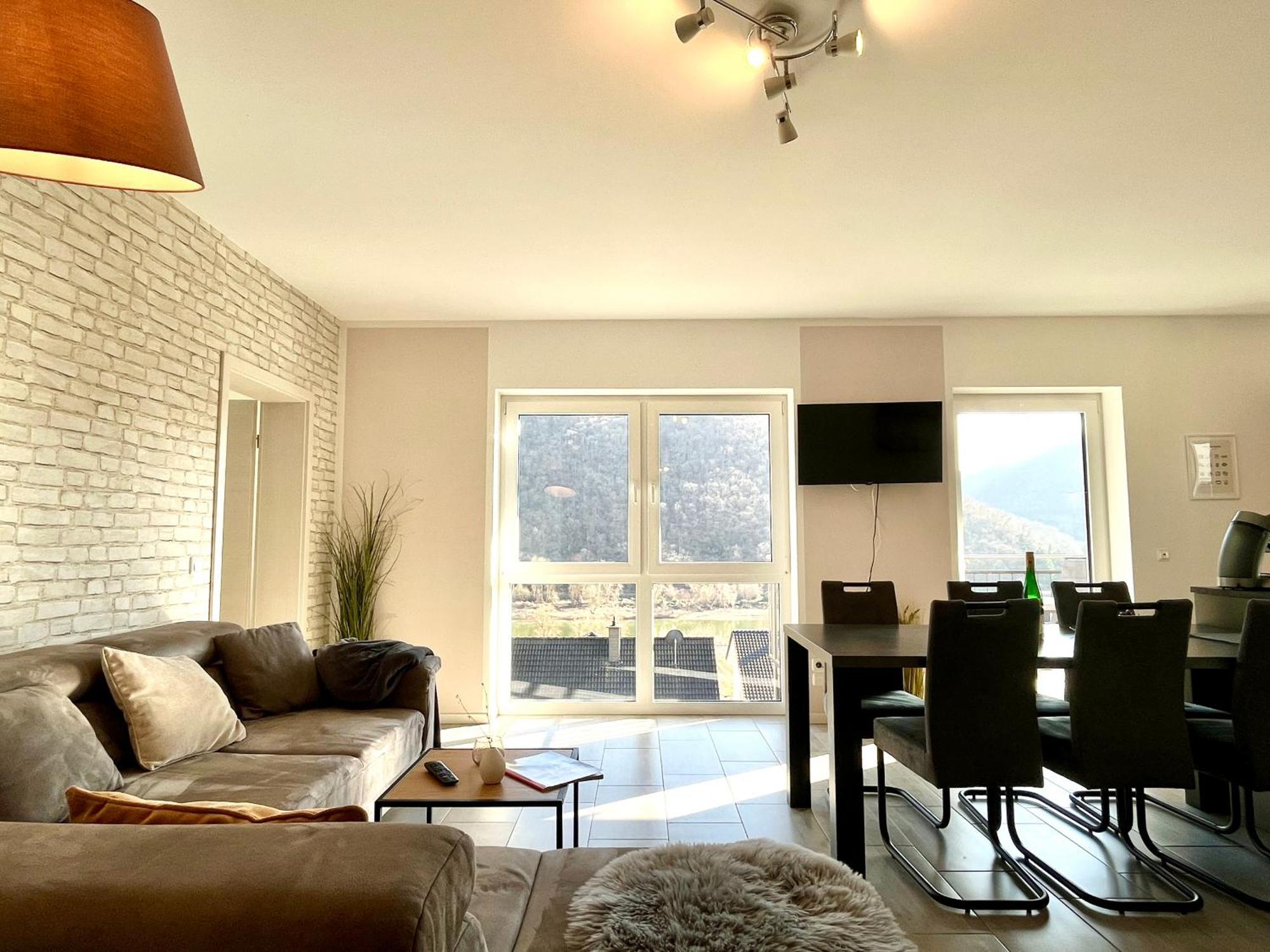 Ferienwohnung Moseltraum, 1-6 Pers, Mit 3 Schlafzimmer Und Panoramabalkon Müden 外观 照片