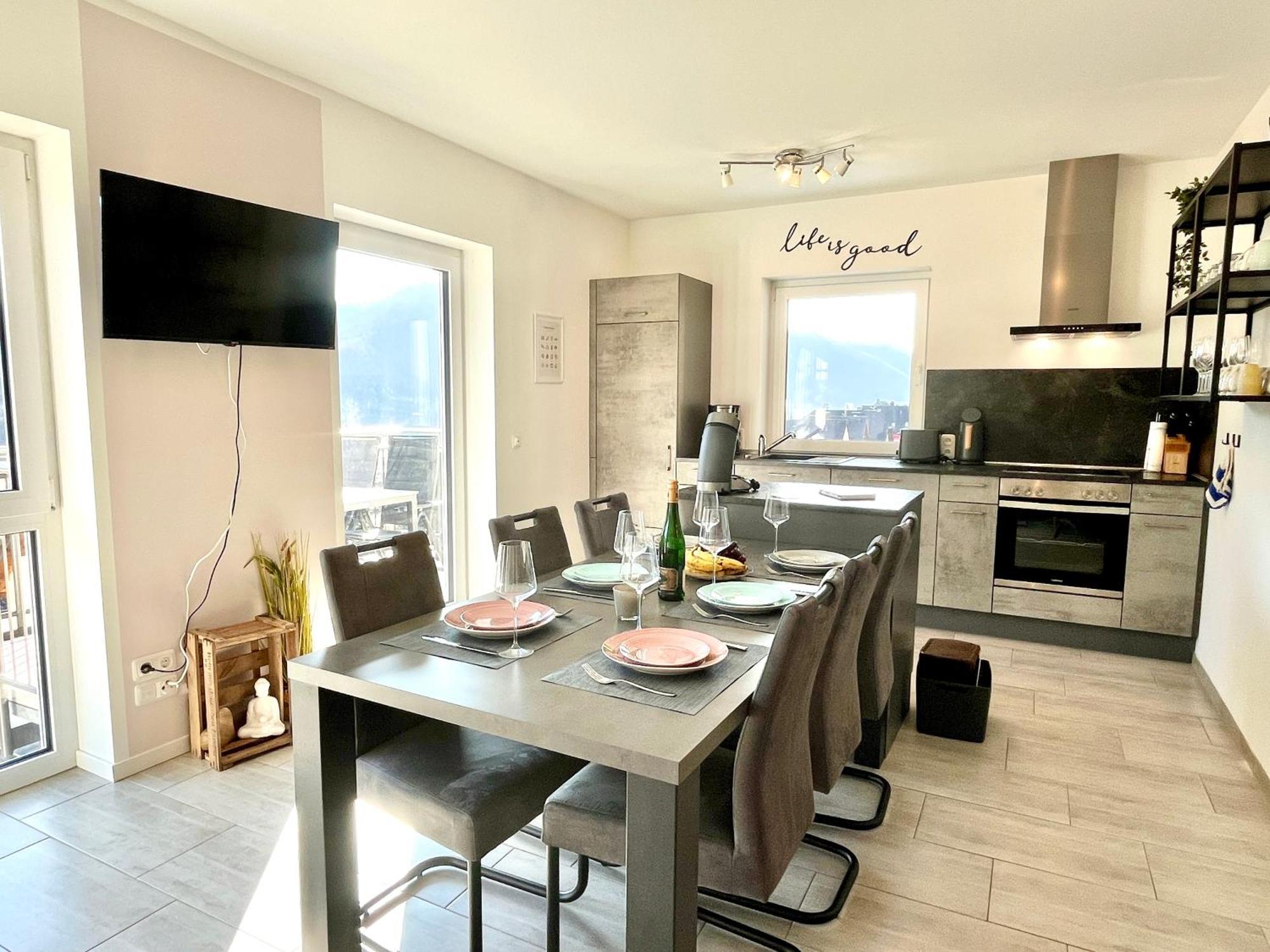 Ferienwohnung Moseltraum, 1-6 Pers, Mit 3 Schlafzimmer Und Panoramabalkon Müden 外观 照片